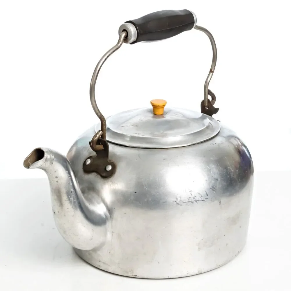 Vintage Large Wear-Ever No. 906 Aluminum 4 Qt  Kettle With Folding Handle